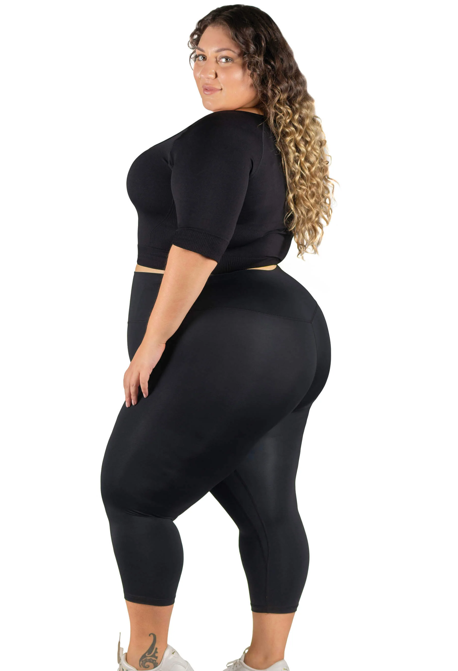 High Waisted 3/4 Capri Gym Leggings (Lint & Pet Hair Resistant) - Image 9