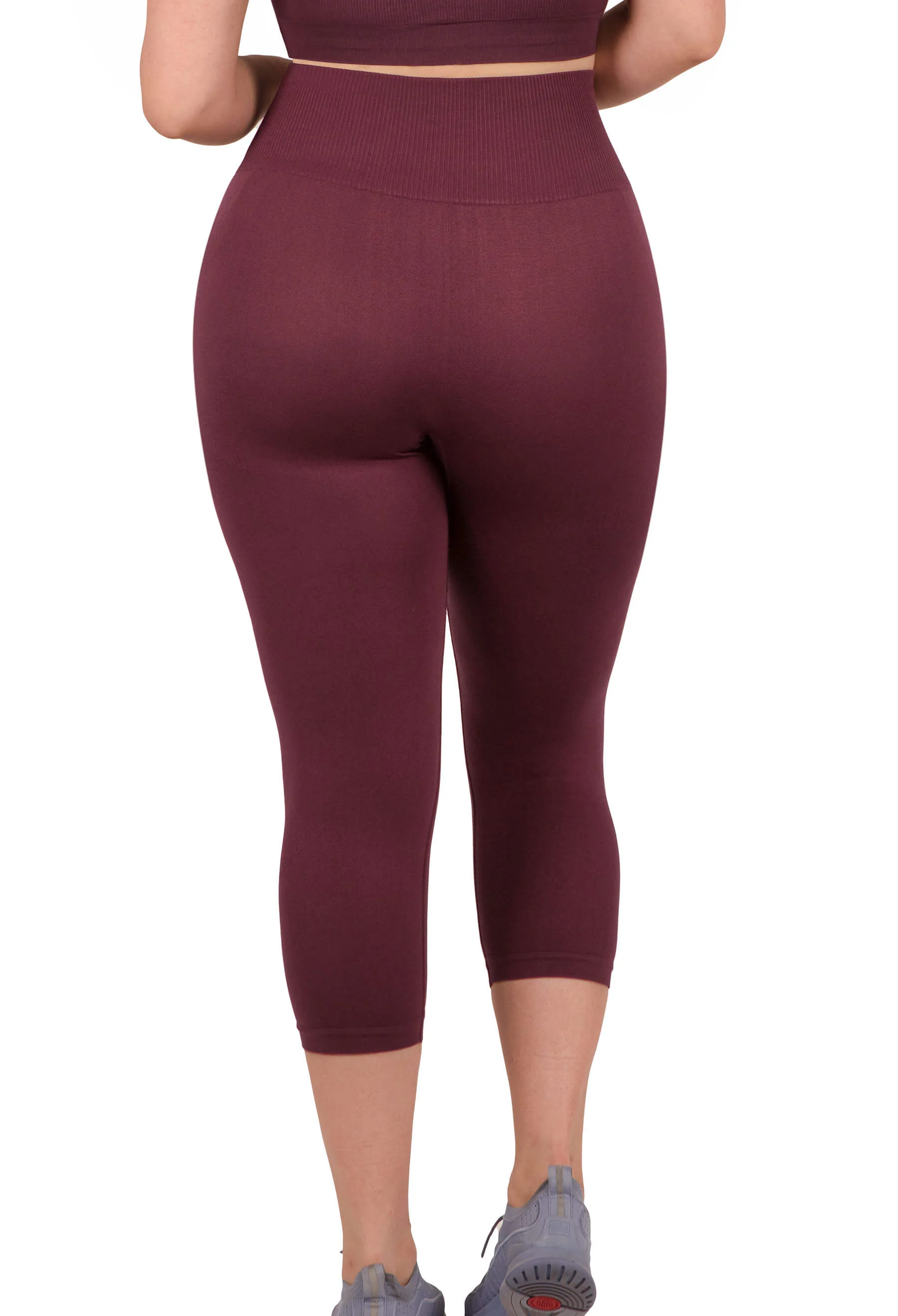Seamless High Waist 3/4 Capri Leggings - Image 4