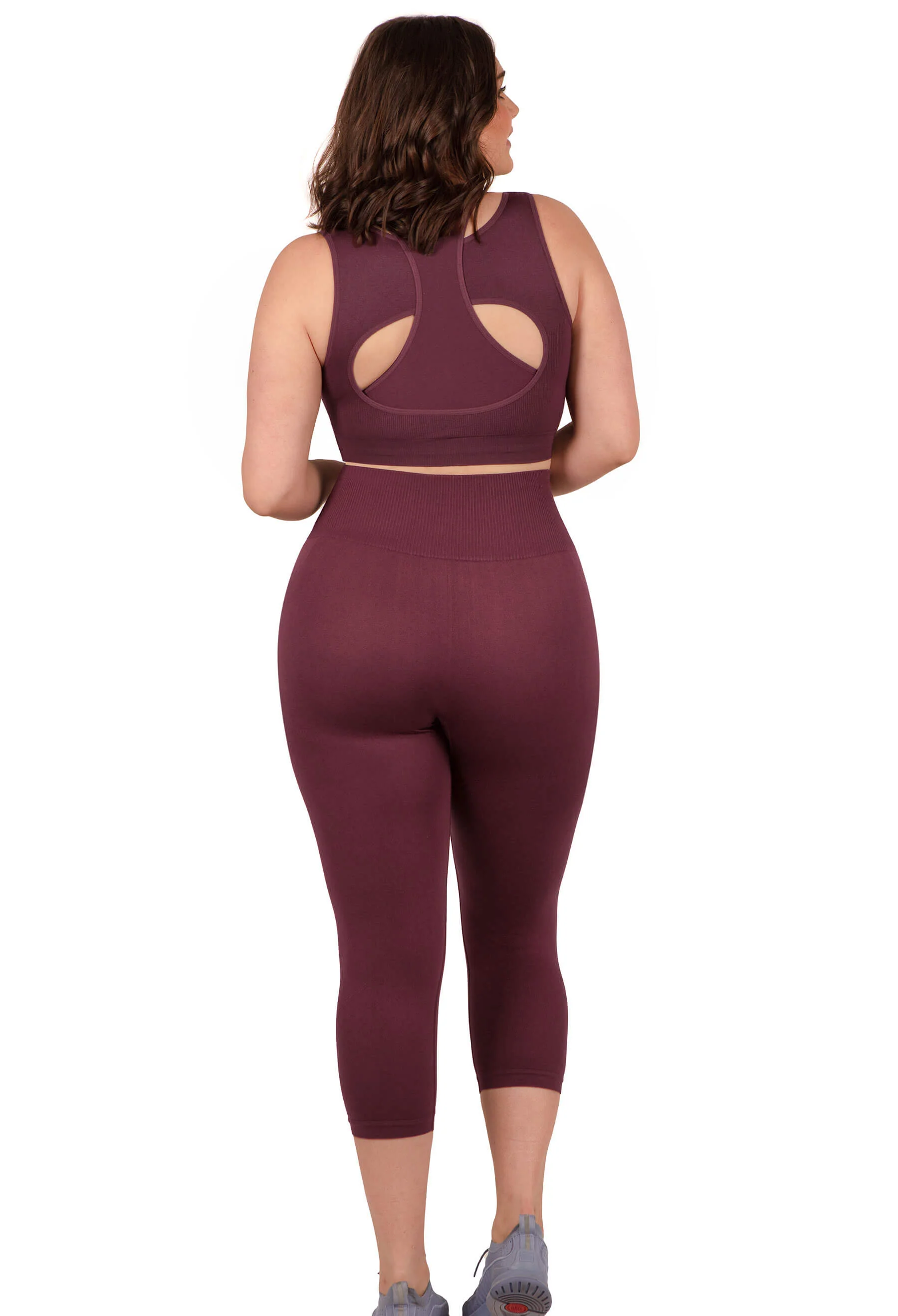 Seamless High Waist 3/4 Capri Leggings - Image 8